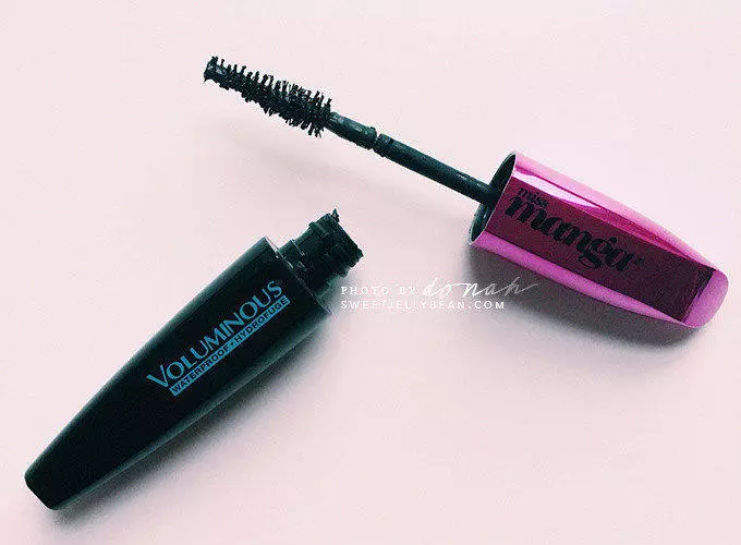 L'Oreal Voluminous Miss Manga Mascara